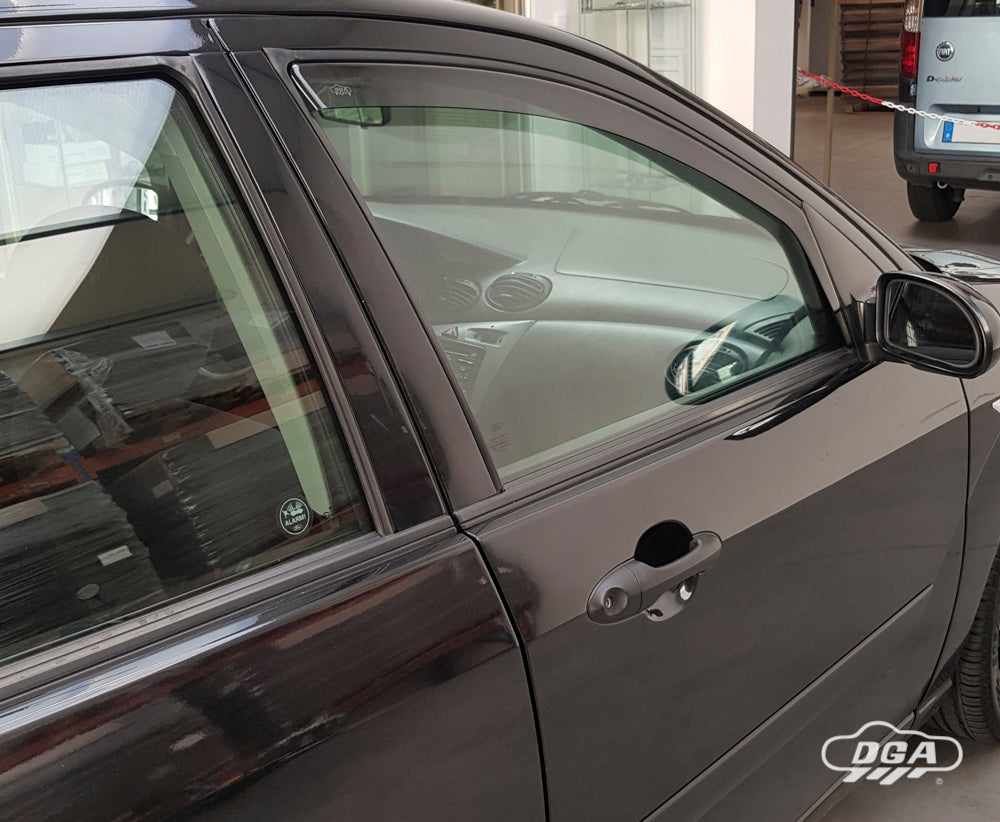 Deflectores de viento FORD FOCUS TURNIER SW (1999-2004) para versión de 5 puertas
