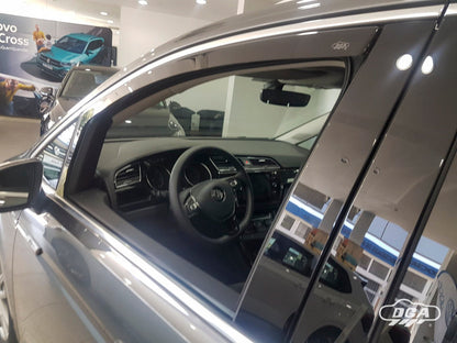 Chuventos aplicados no Volkswagen Touran - referência 24053