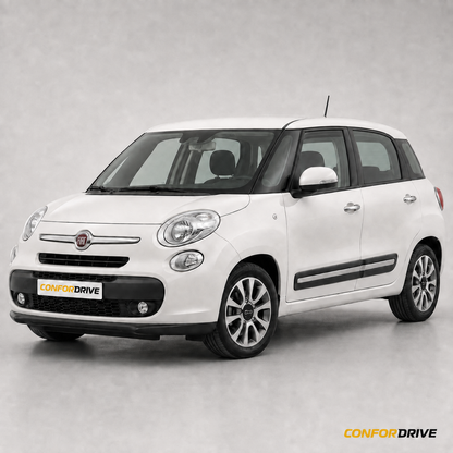 Fiat 500L desde 2012 com chuventos interiores nas portas da frente